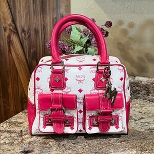 MCM  EUC Visetos Glam Handbag